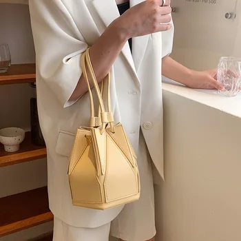 2023 Новая женская сумка с геометрическим дизайном, маленькие сумки-ведра для женщин, винтажный кошелек-клатч, кожаный ремешок, сумки-мессенджеры через плечо